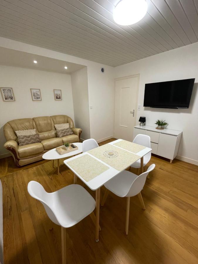 Charmant Logement Avec Garage A لي بورتيل المظهر الخارجي الصورة